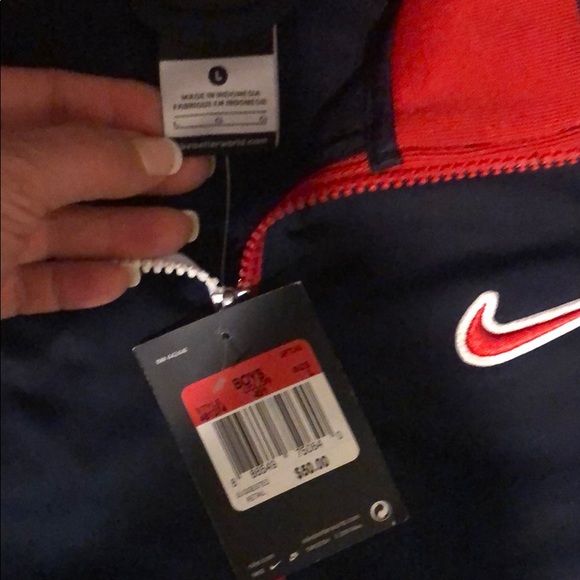Boy's NAVY and RED NIKE ZIP UP JACKET SIZE L - Picture 3 of 4